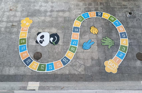 金秀地面游戏彩绘