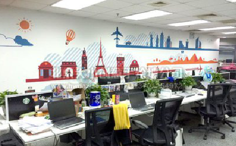 金秀教你设计办公室墙绘的方法。